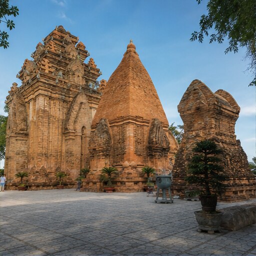Po Nagar Cham Towers — доступ и окружение